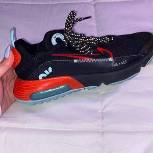 NIKE AIR MAX 2090’s